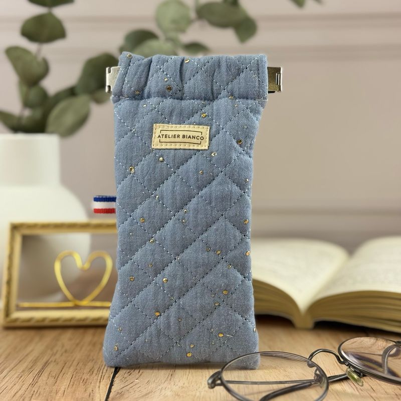 Etui à lunettes matelassé