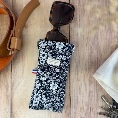 Etui à lunettes matelassé