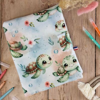 Cahier de coloriage lavable et son pack de feutres 