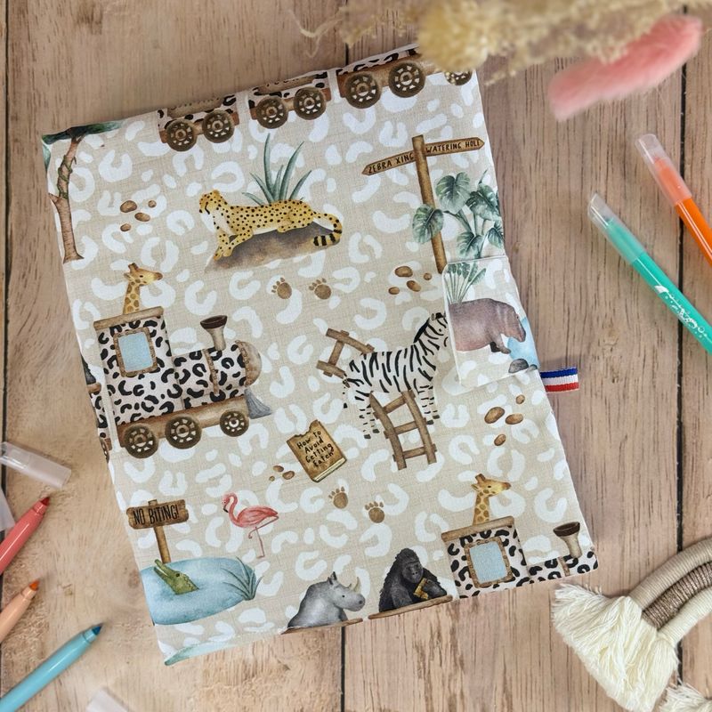 Cahier de coloriage lavable et son pack de feutres 
