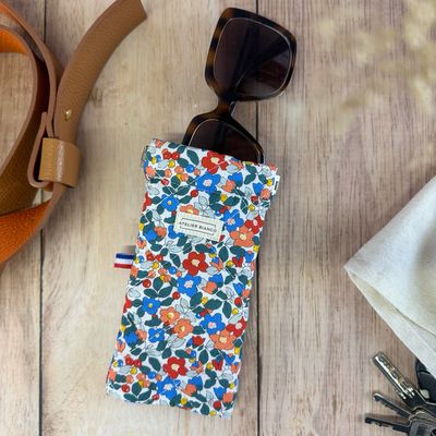 Etui à lunettes matelassé