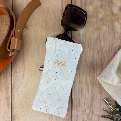 Etui à lunettes matelassé