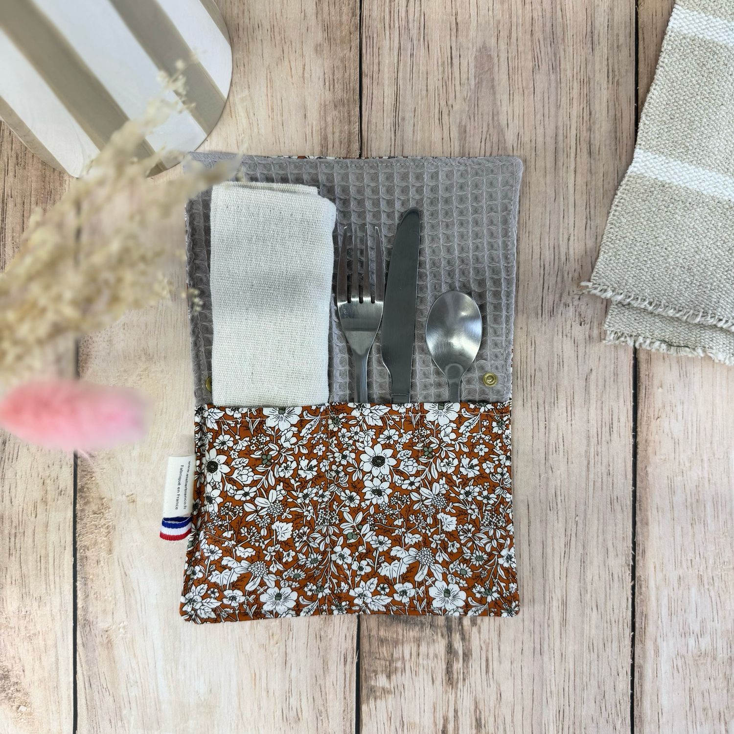 Pochette Multi-Usages – Couverts, Brosse à dents & Dentifrice