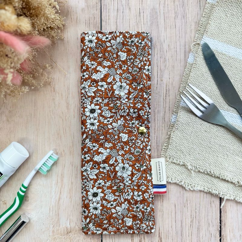 Pochette Multi-Usages – Couverts, Brosse à dents & Dentifrice