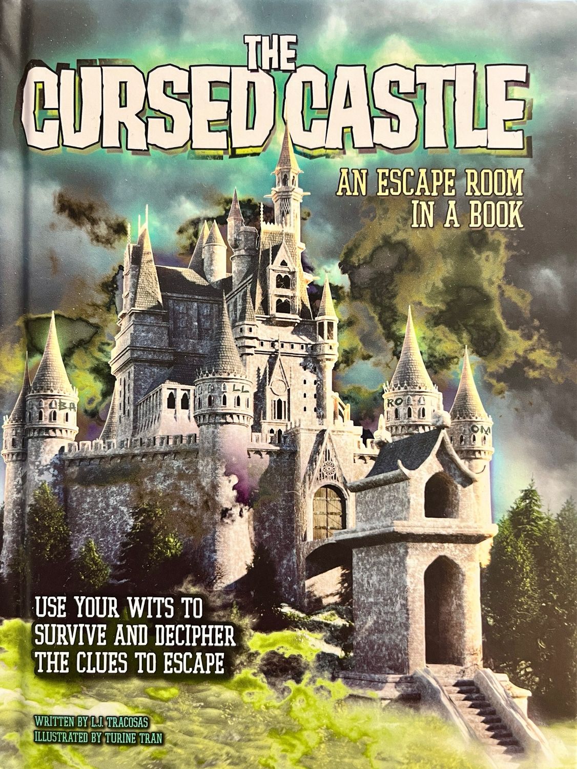 The Cursed Castle - An Escape Room In A Book