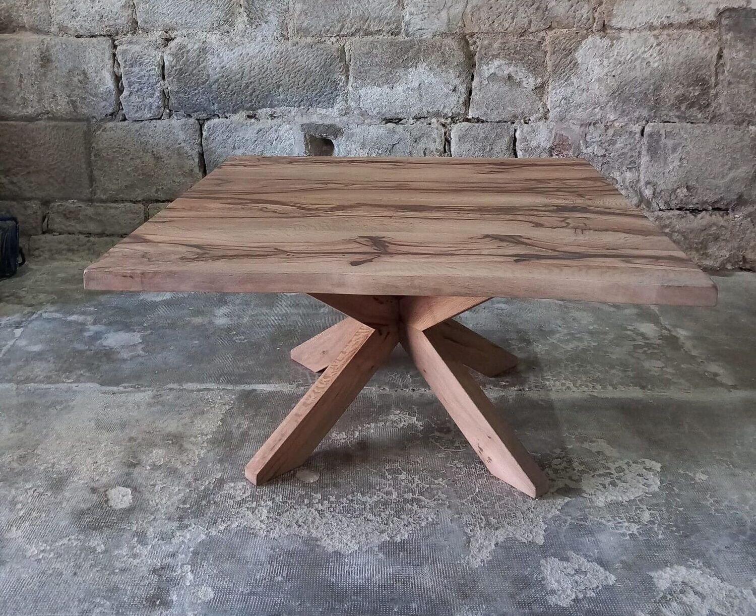 Table tout en bois