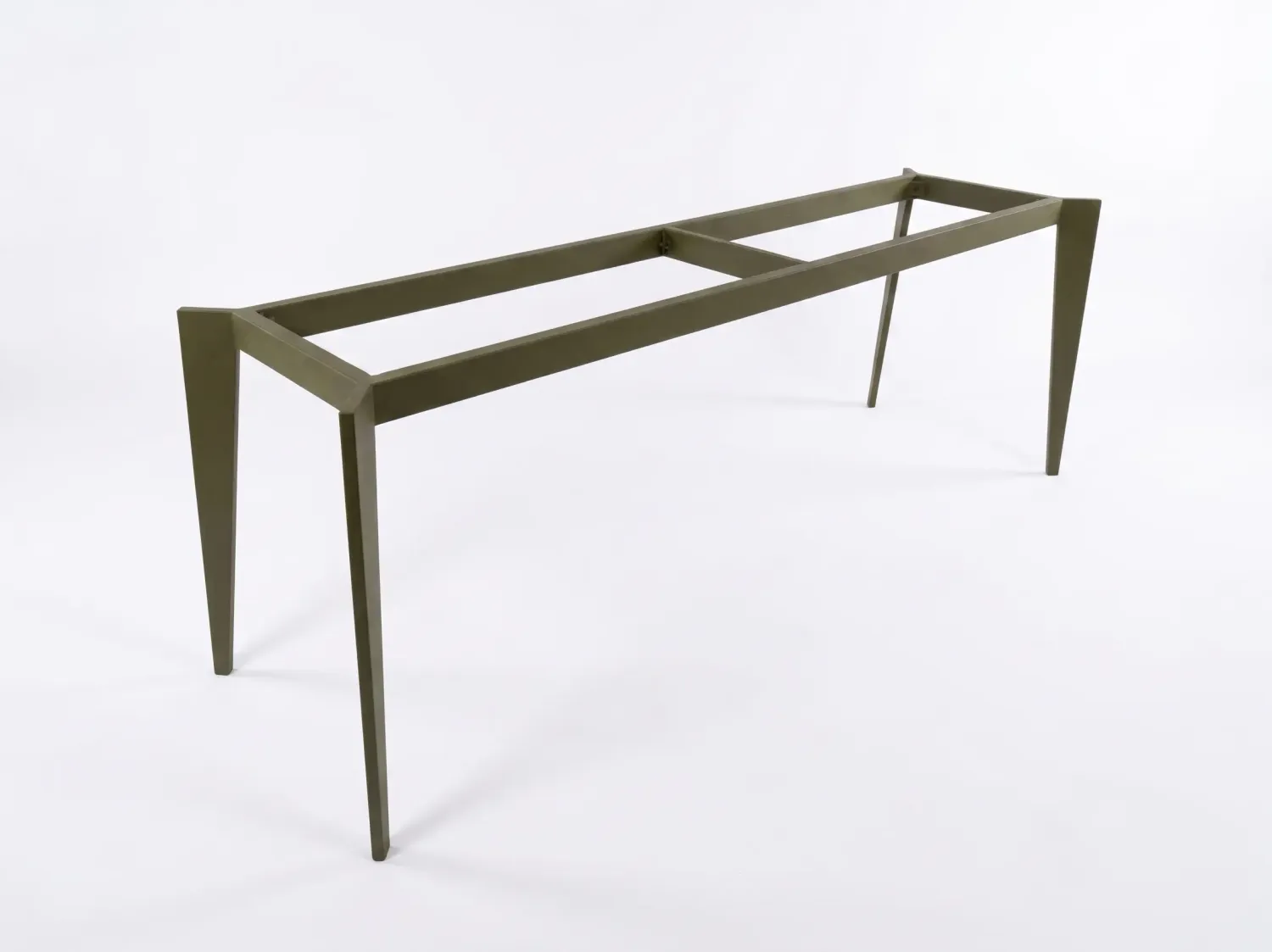 Piètement de Table Design Vert Olive – Modèle SPIGOLO Piétement de table design en métal de couleur vert olive, structure rectangulaire avec quatre pieds effilés et angulaires.