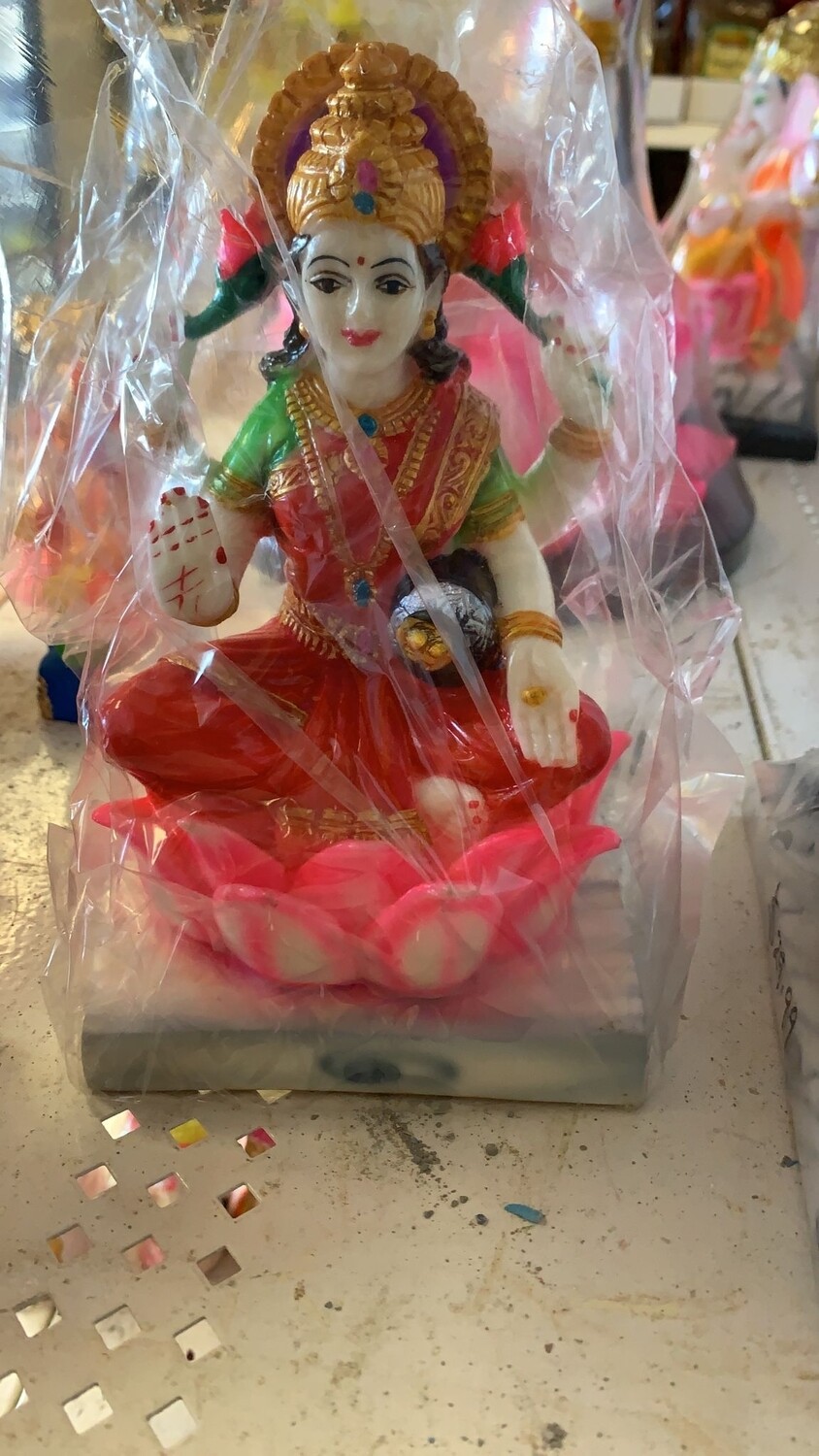 LAXAMI JI 7" with pot (G25)