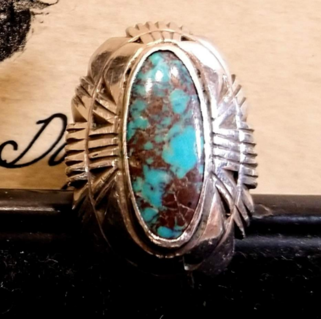 Beautiful Natural Kingman Redweb Turquoise Signed Navajo Sterling Silver Ring