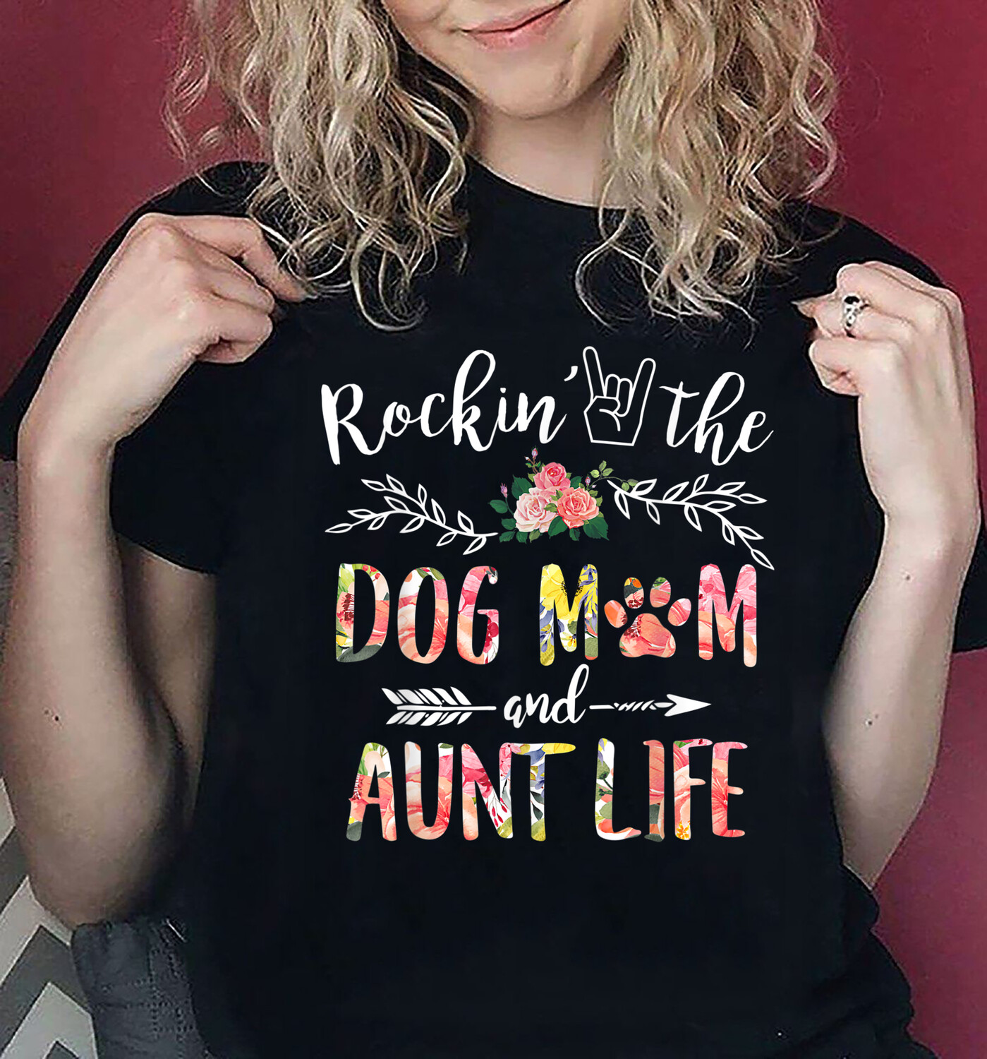 Rockin' The Dog Mom and Aunt Life with flower Shirt Unisex T-shirt, Hoodie, Sweatshirt - gift for Her Mommy Mama Grandma Mother's Day,mother day's gift