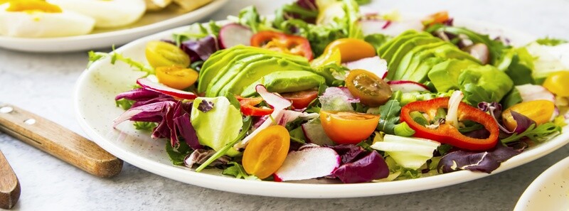 große Salatplatte