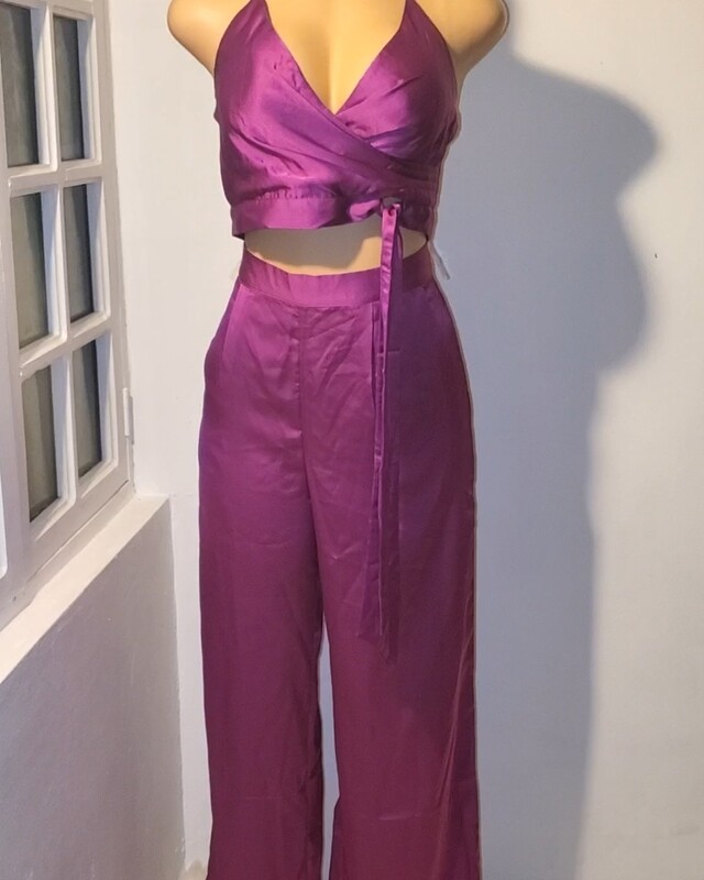 Cute pink 2 piece MEDIUM