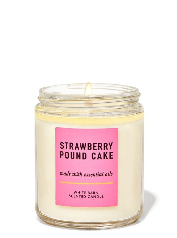 Bath and body works single wick candle- strawberry pound cake