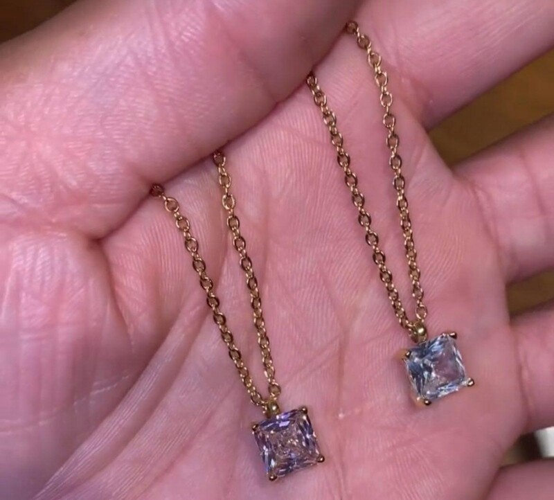 Clear pendant necklace (2nd necklace)