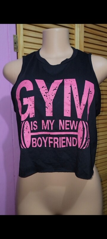 gym top black and pink medium