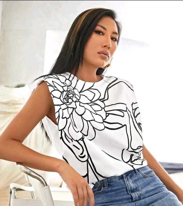  Lilee Shoulder Pad Abstract Print Top MEDIUM