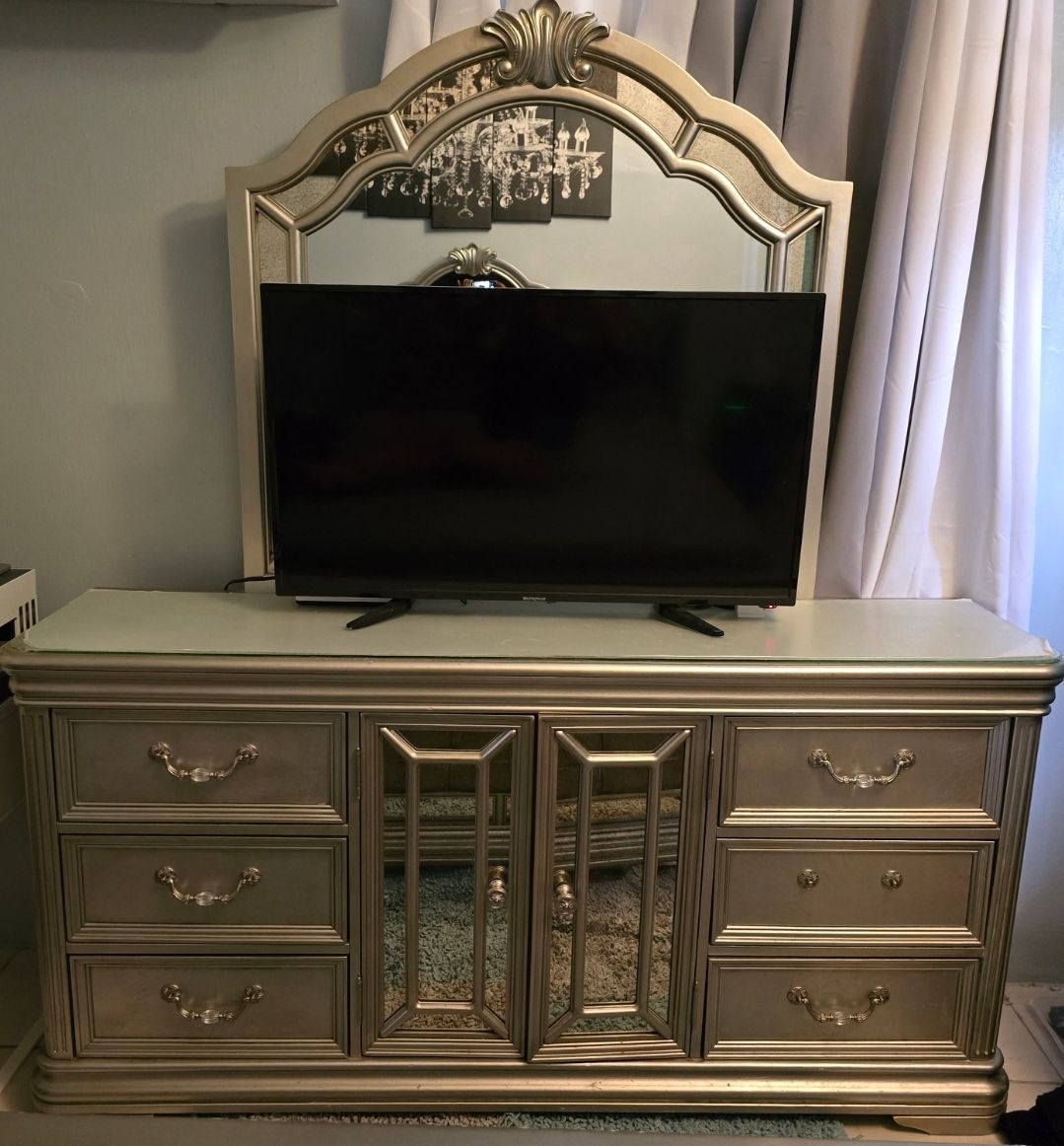 Used dresser