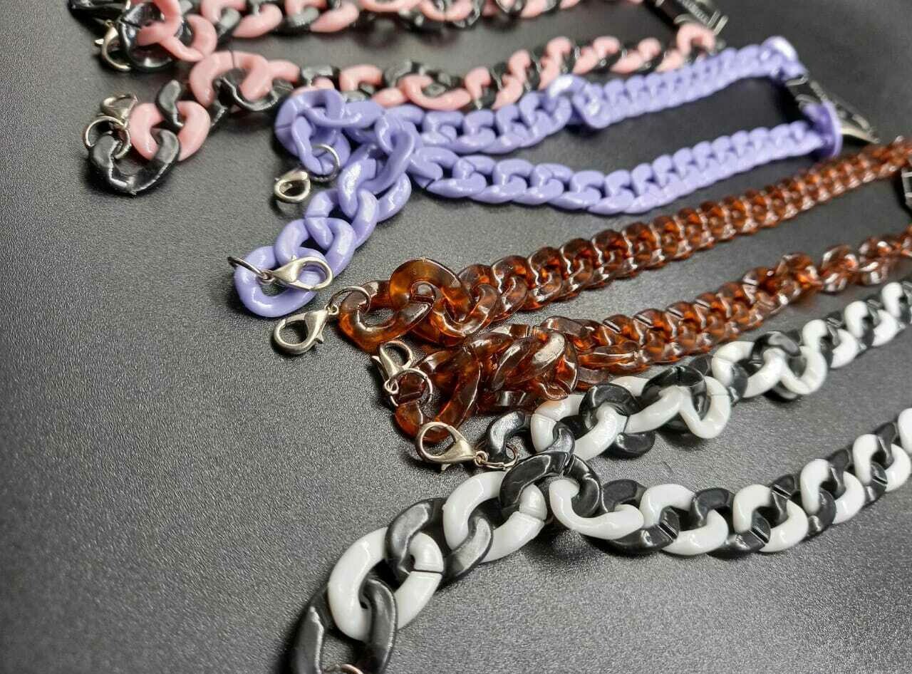Colgante para barbijo de cadena plastica