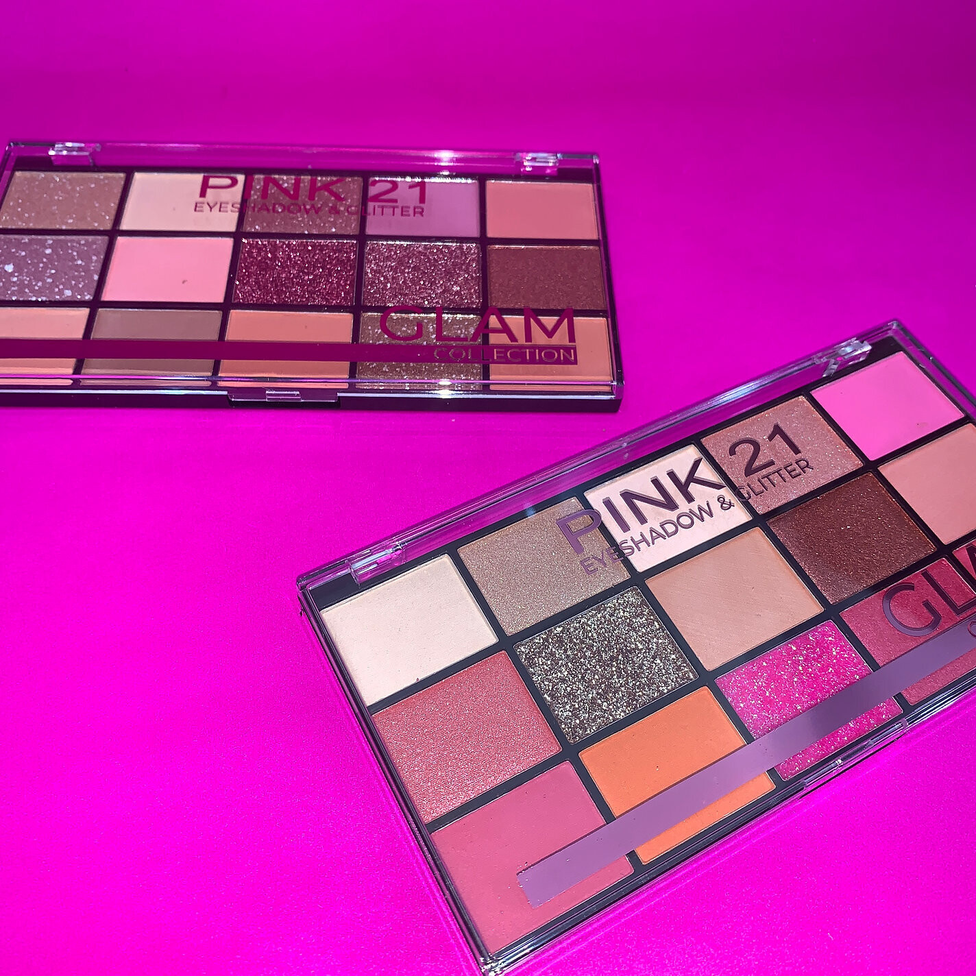PALETA DE SOMBRAS MATTE Y SATINADAS + GLITTER GLAM EYESHADOW + GLITTER PINK21