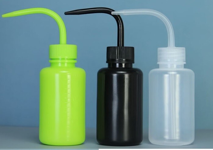 BOTELLA DE PLASTICO BOCA CURVA 150ML