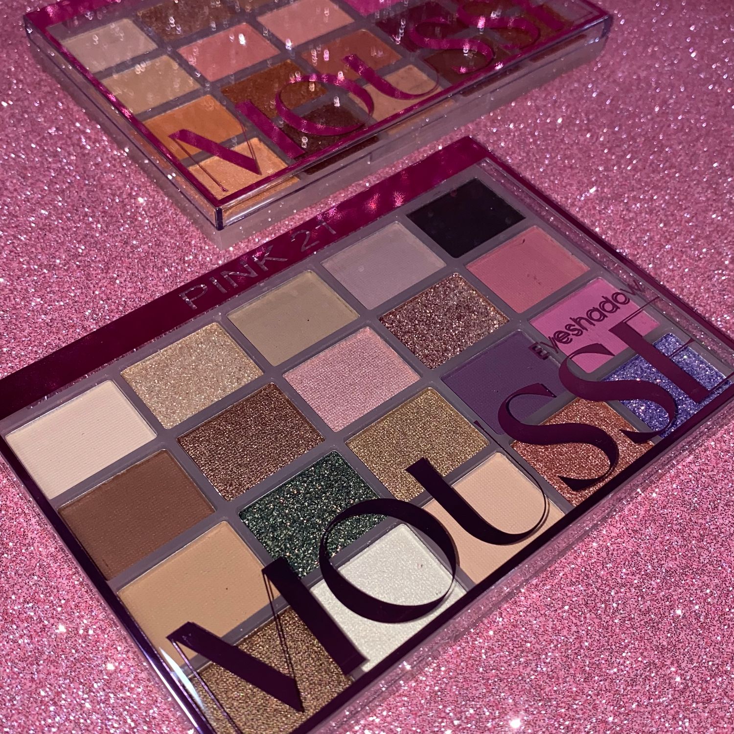 PALETA DE SOMBRAS MATTE, SATINADAS Y GLITTER &quot;MOUSSE EYESHADOW&quot; PINK21