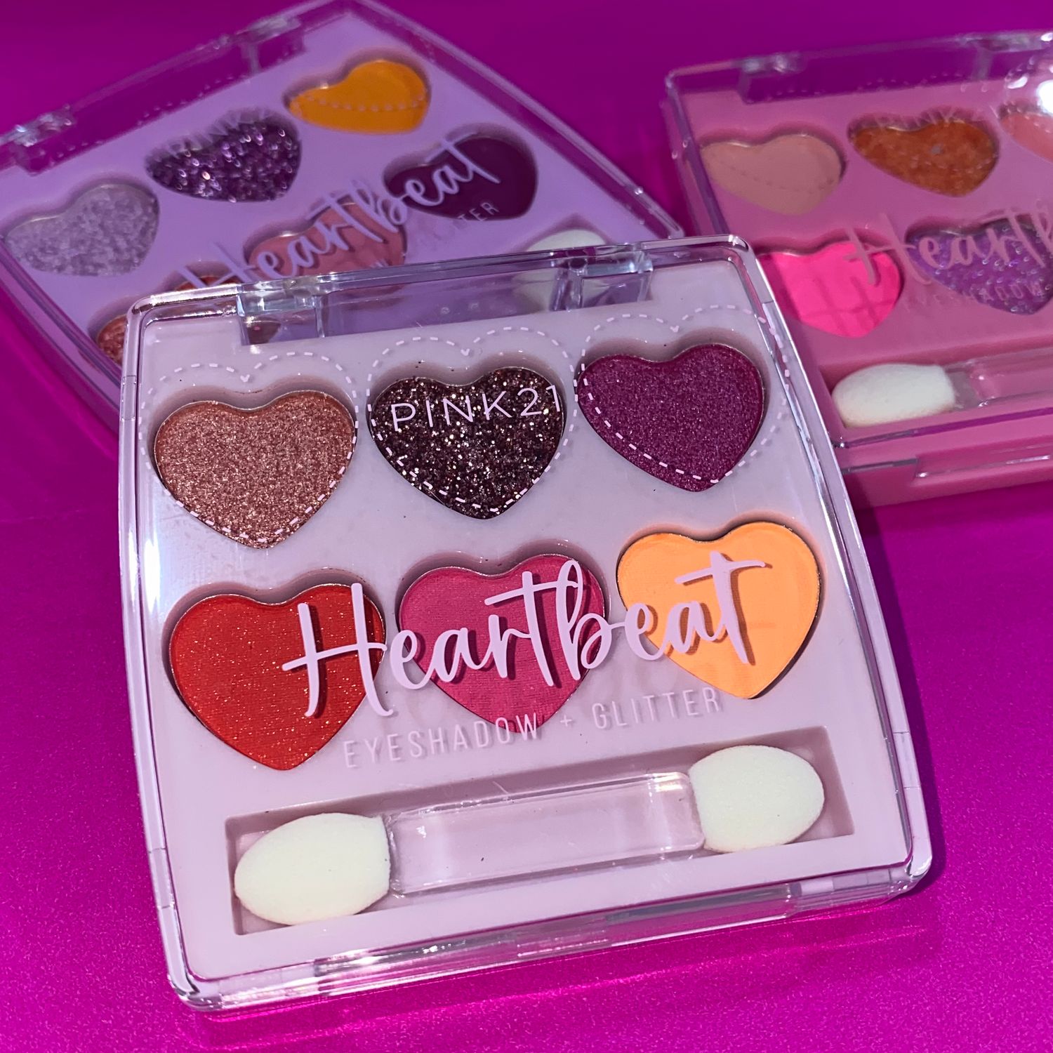 PALETA DE SOMBRAS MATTE, SATINADAS Y GLITTER &quot;HEARTBREAKER&quot; PINK21