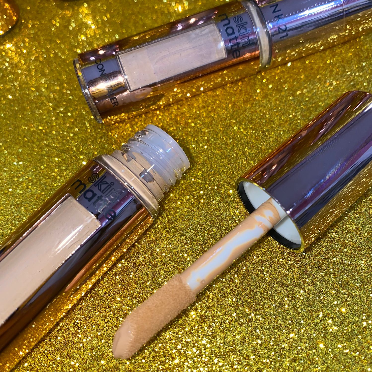 CORRECTOR SKIN MATTE CONCEALER - PINK21