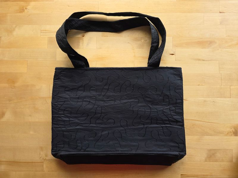 Tote 02