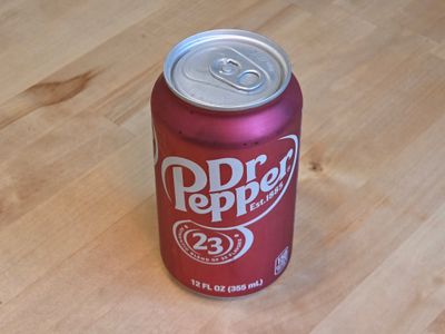 Dr Pepper (can)