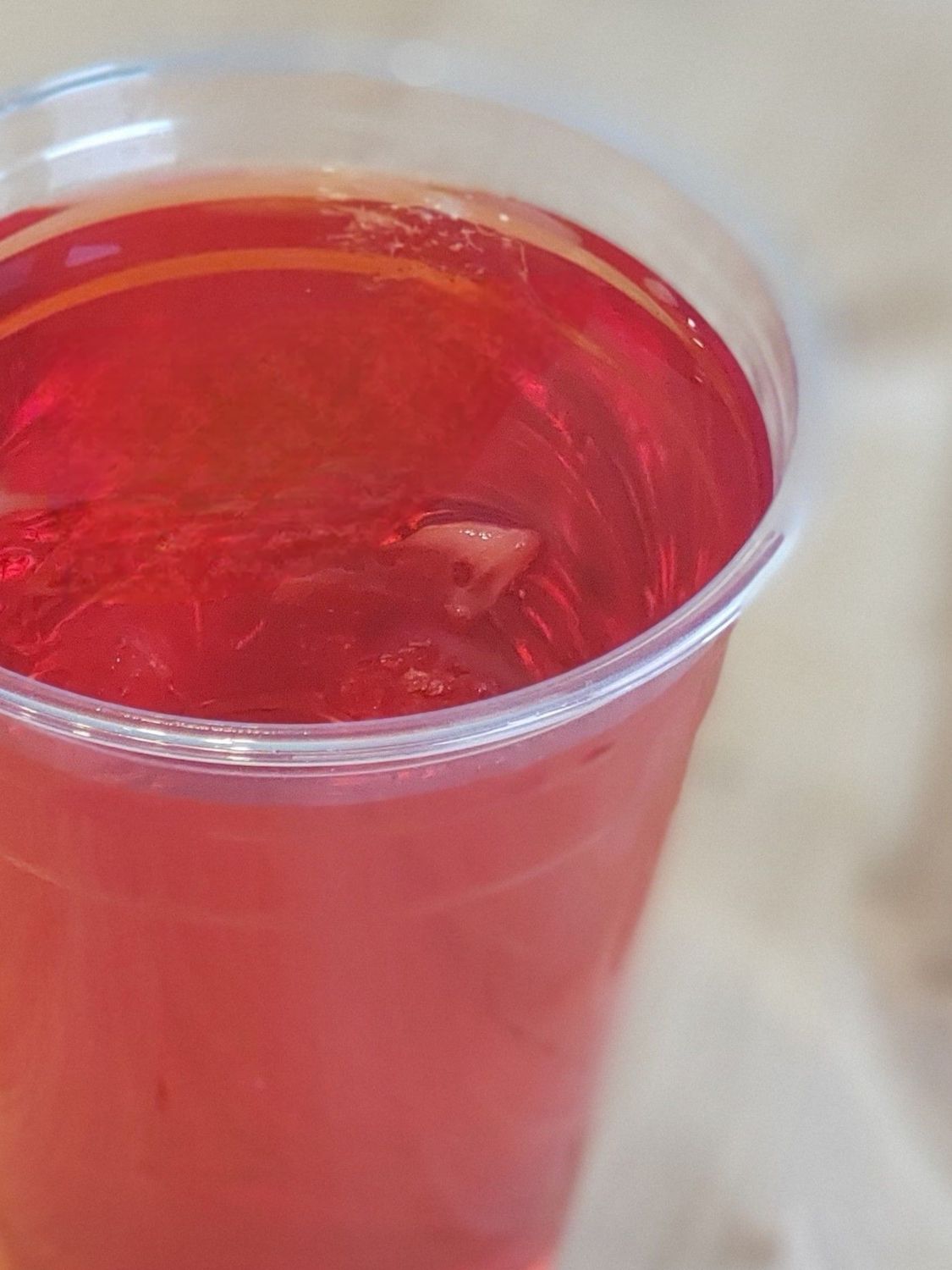 Red Refresher (20 oz)