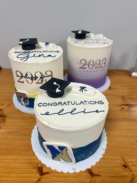 graduation cake