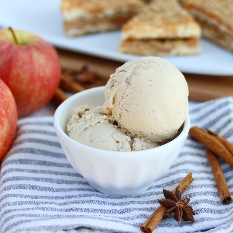 Apple Cream Cheese Pie