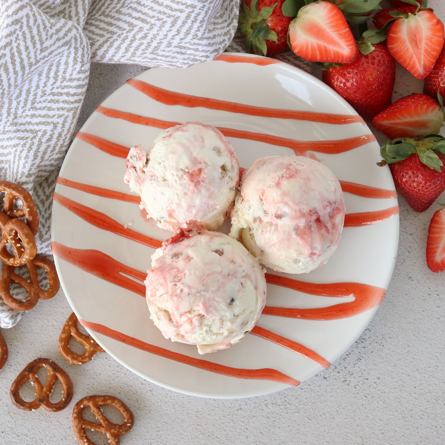 Strawberry Pretzel Pie