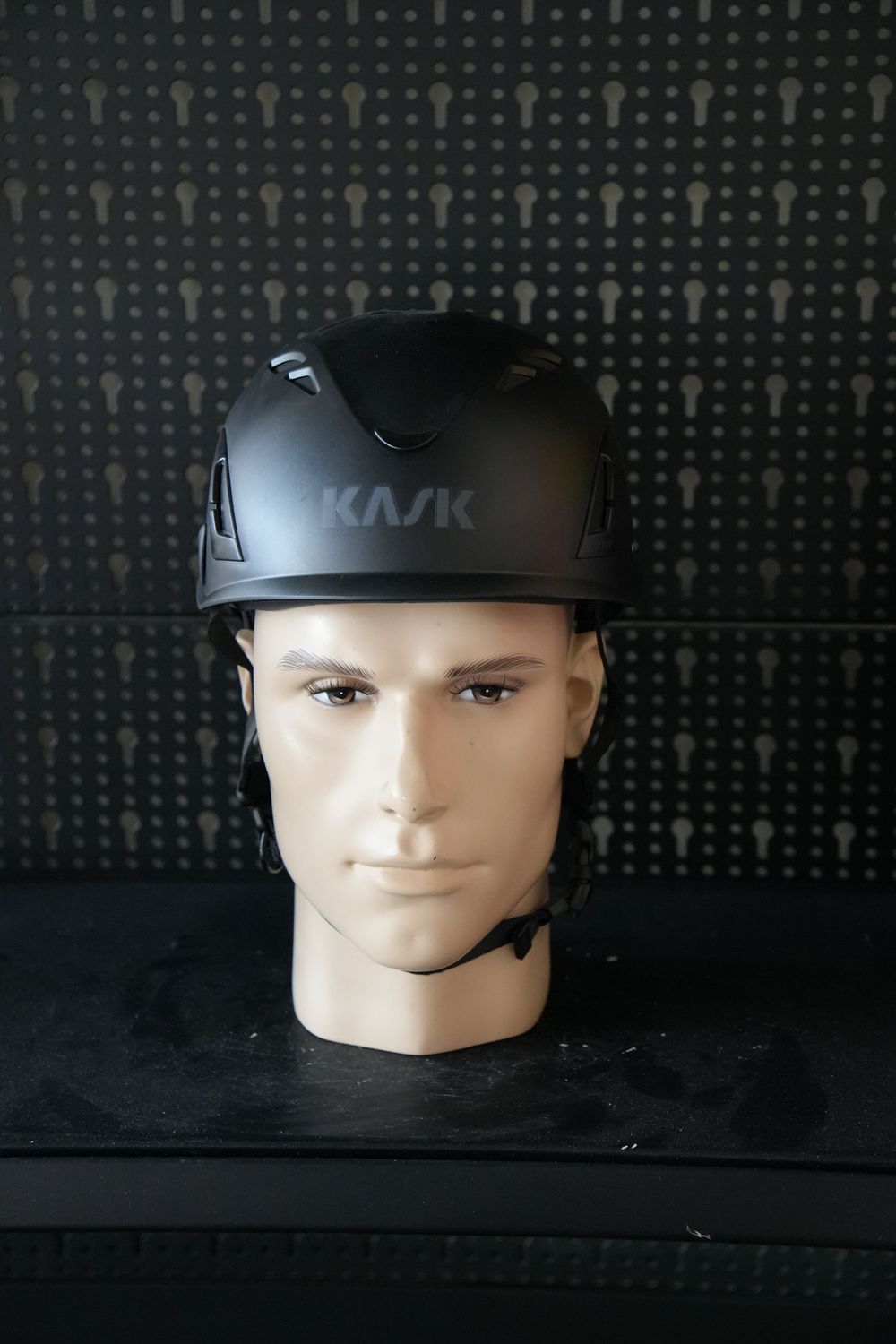 Kask Plasma AQ Schutzhelm (EN 397), Schwarz - Abverkauf Kask Plasma AQ Schutzhelm (EN 397), Schwarz - Abverkauf