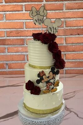 Pastel boda Disney 3 pisos flores naturales desde 64 raciones