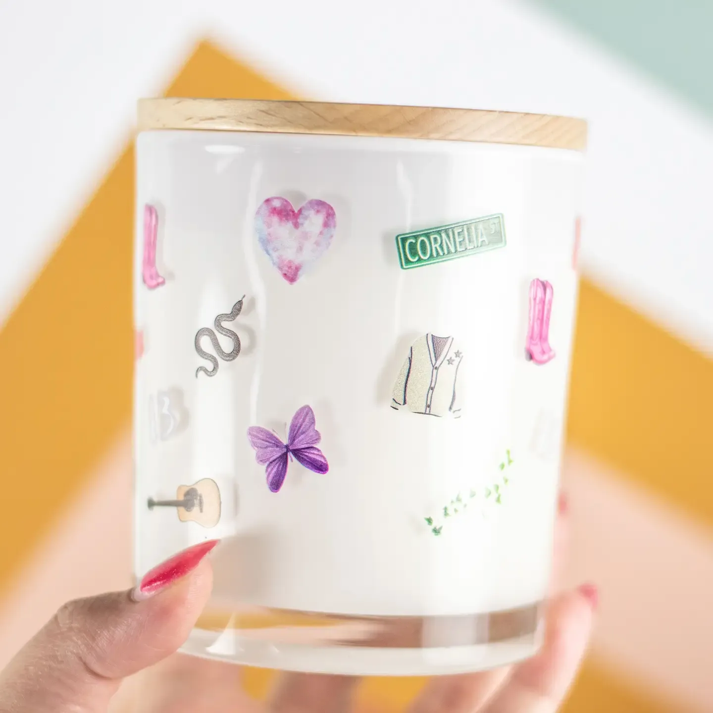 Taylor Swfit Icon Candle - Prosecco Fizz