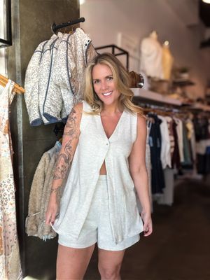 V Neck Sleeveless One Button Tunic Top