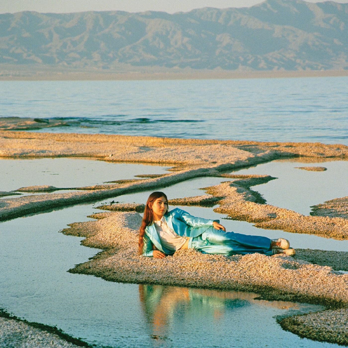 Weyes Blood &quot;Front Row Seat To Earth&quot;
