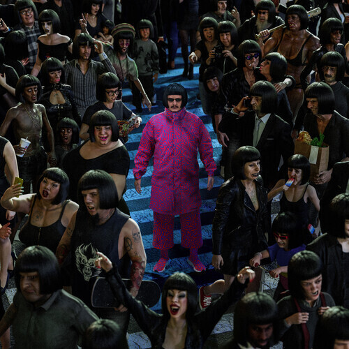 Oliver Tree &quot;Alone In A Crowd&quot;