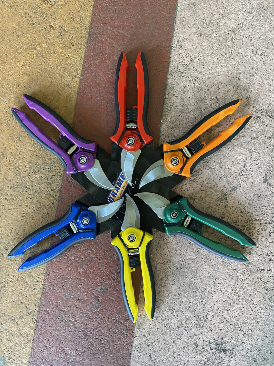 Dramm Bypass Pruner - Red