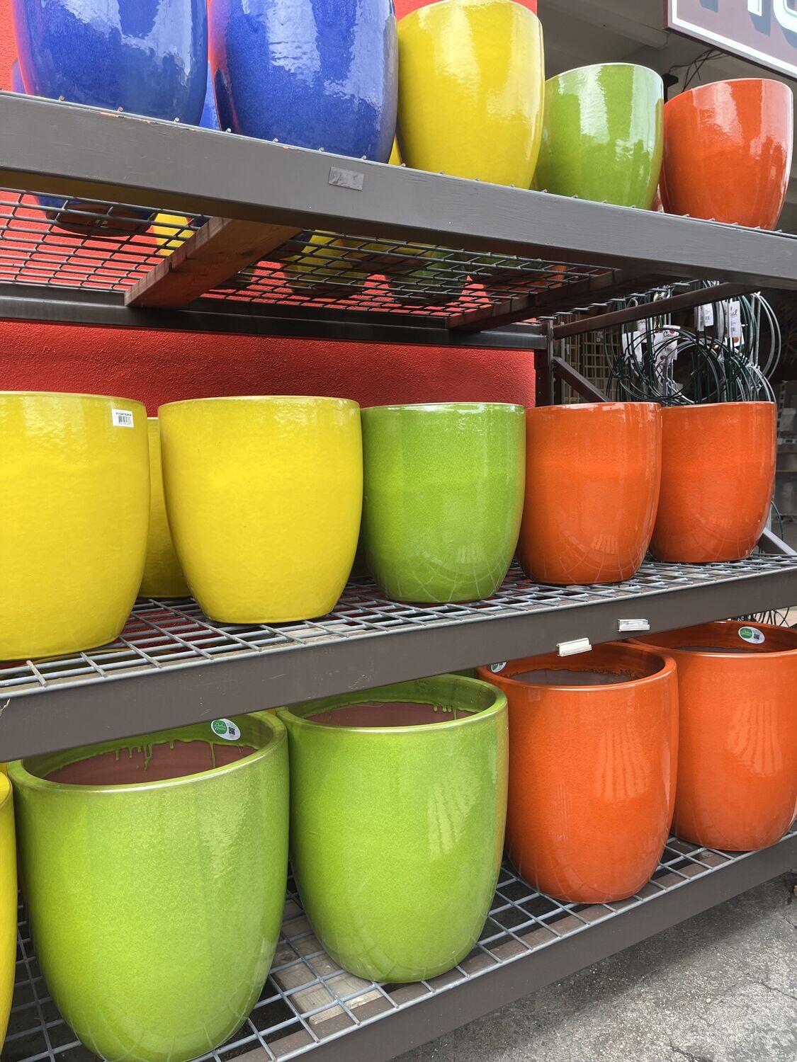 Milano Cone Planter (Mint) - 18&quot;