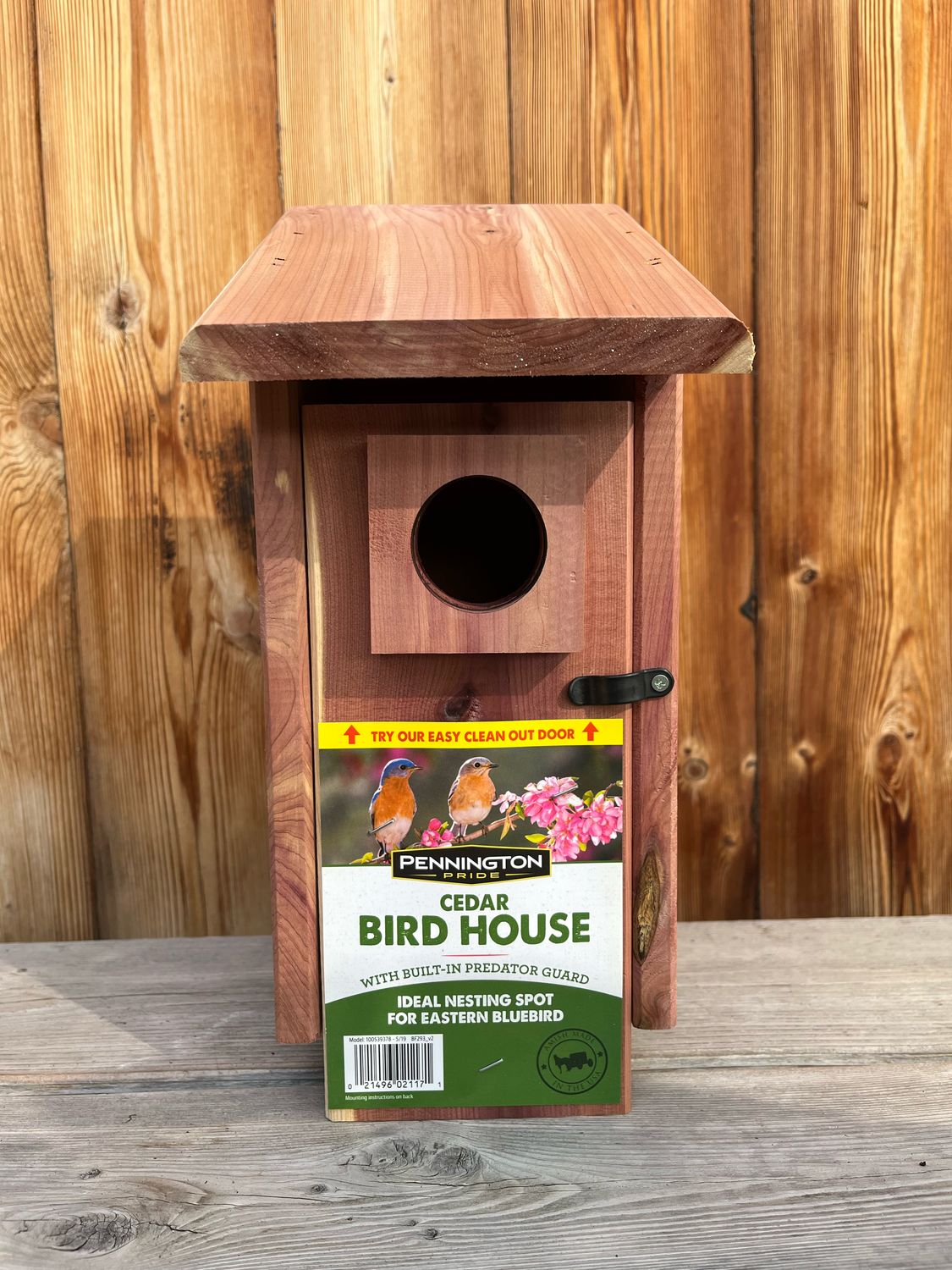 Pennington Cedar Bird House with Predator Guard