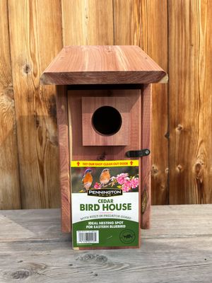Pennington Cedar Bird House with Predator Guard