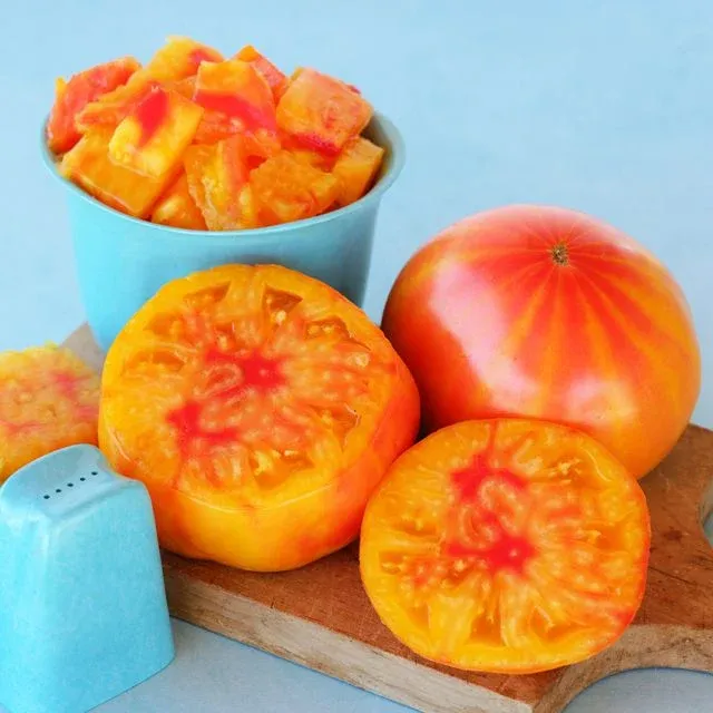 Tomato &#39;Pineapple&#39; - 4&quot; (CG)