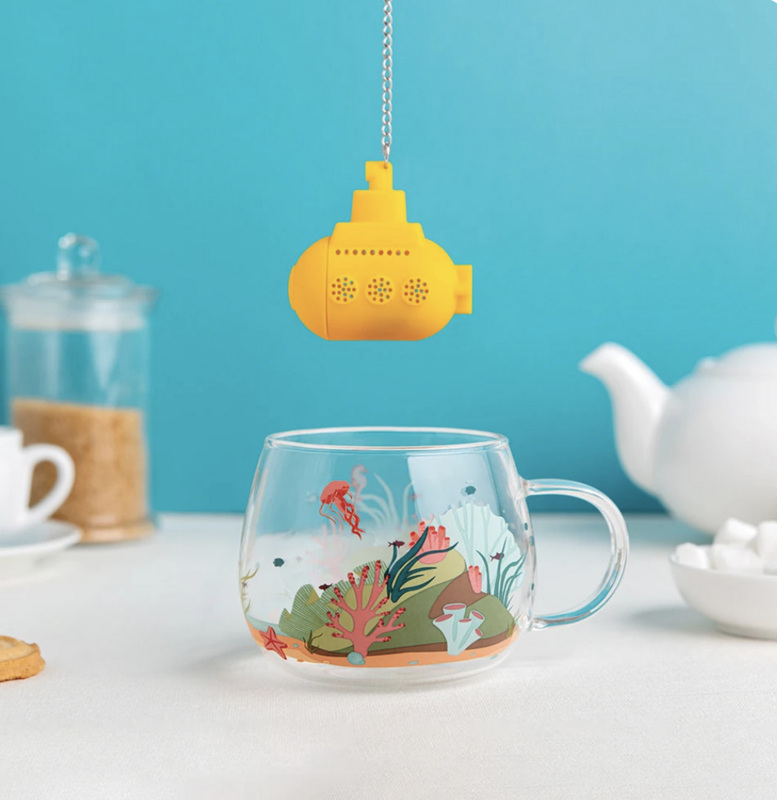 UNDER THE TEA TEA INFUSER AND CUP