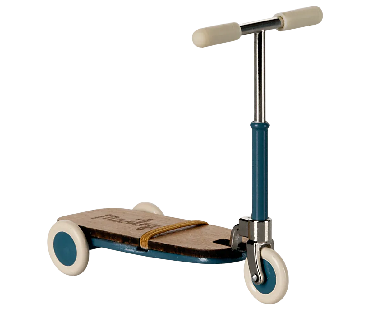 Maileg Kick board, Mouse - Blue 