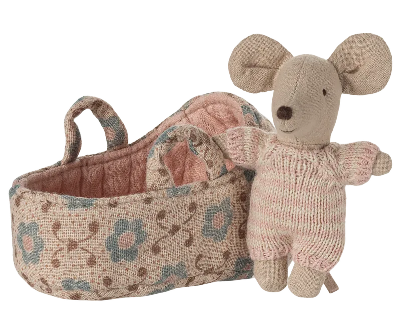 Maileg Baby mouse in carry cot - Rose