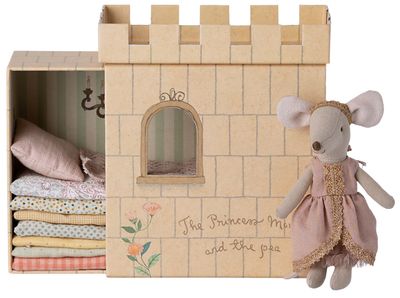 Maileg Princess and the pea, Big sister mouse