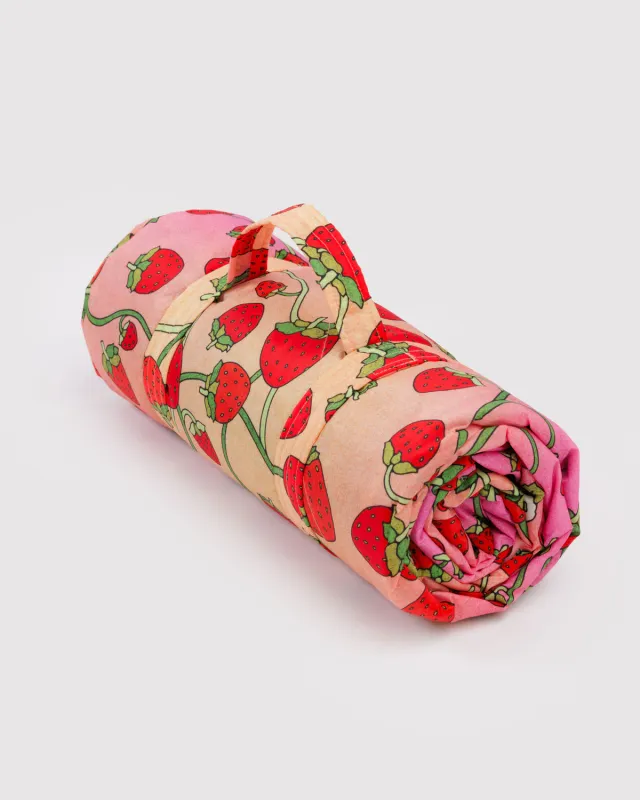 Baggu Puffy Picnic Blanket Strawberry Blossom
