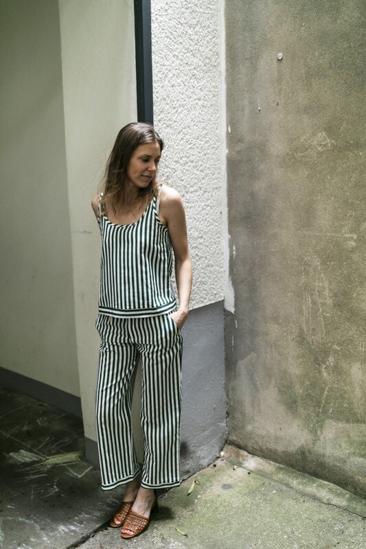 Olá Lindeza | LAST ONE in S - Top green/white - cotton & linen Olá Lindeza | LAST ONE in S - Top green/white - cotton & linen